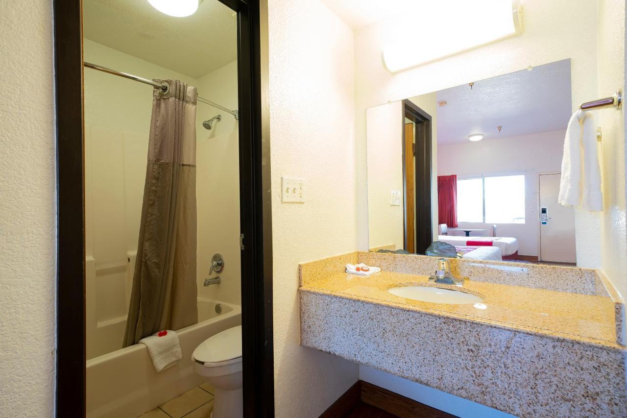 Americas Best Value Inn & Suites Humble Eksteriør bilde